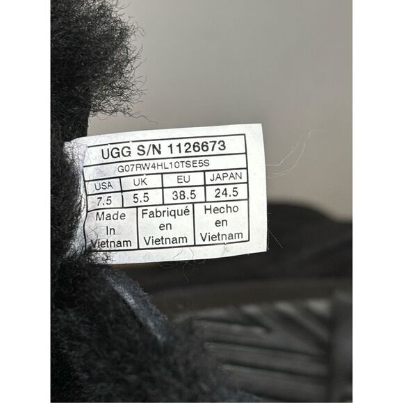 UGG Women's Zariyah Water Repellent Shearling Suede Ankle Bootie Black Size 7.5 - Picture 7 of 7